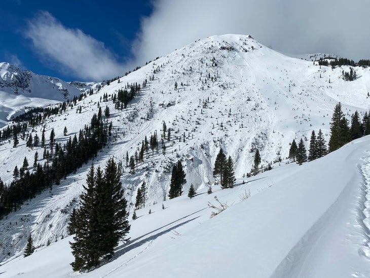 Bodies Of Three Skiers Killed In Colorado Avalanche Recovered Ski 7369