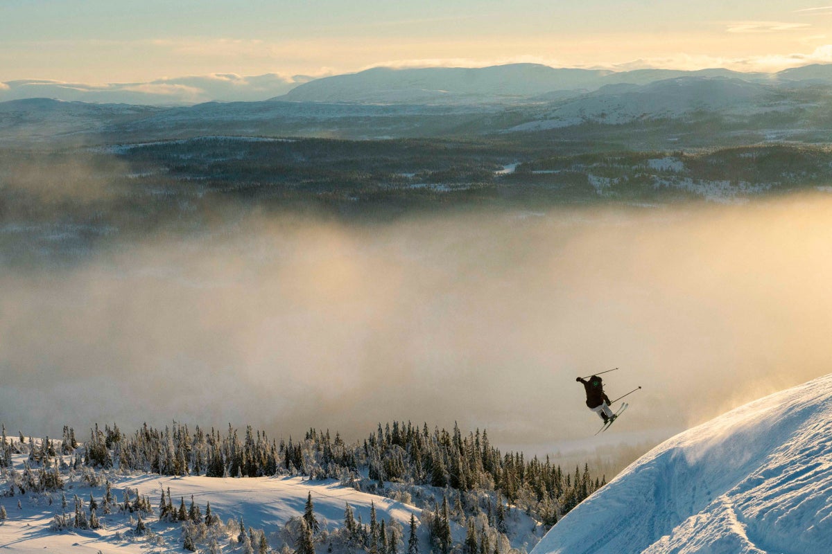 Rossignol Black Ops Escaper 2022 AllMountain Ski Review SKI