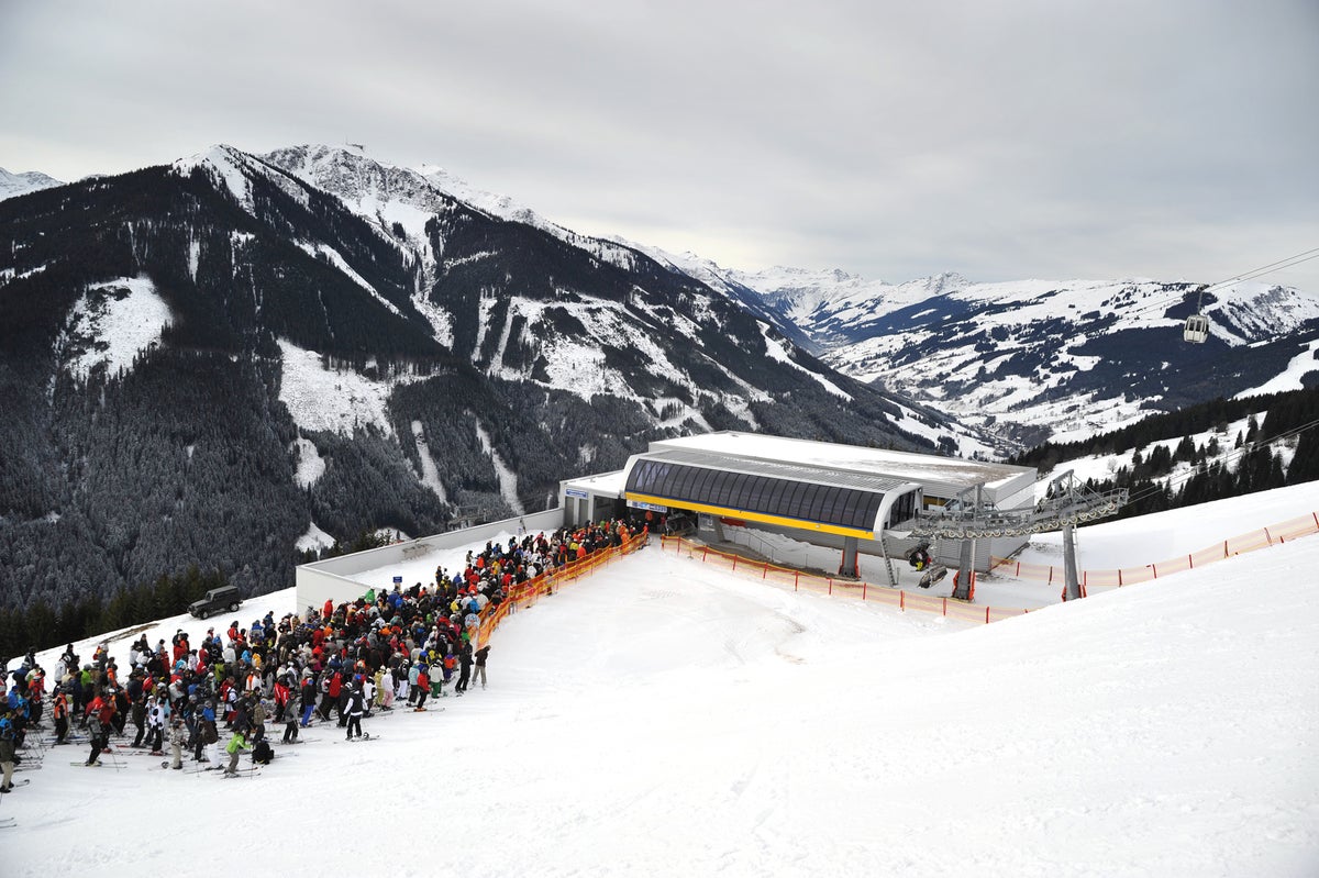 www.skimag.com