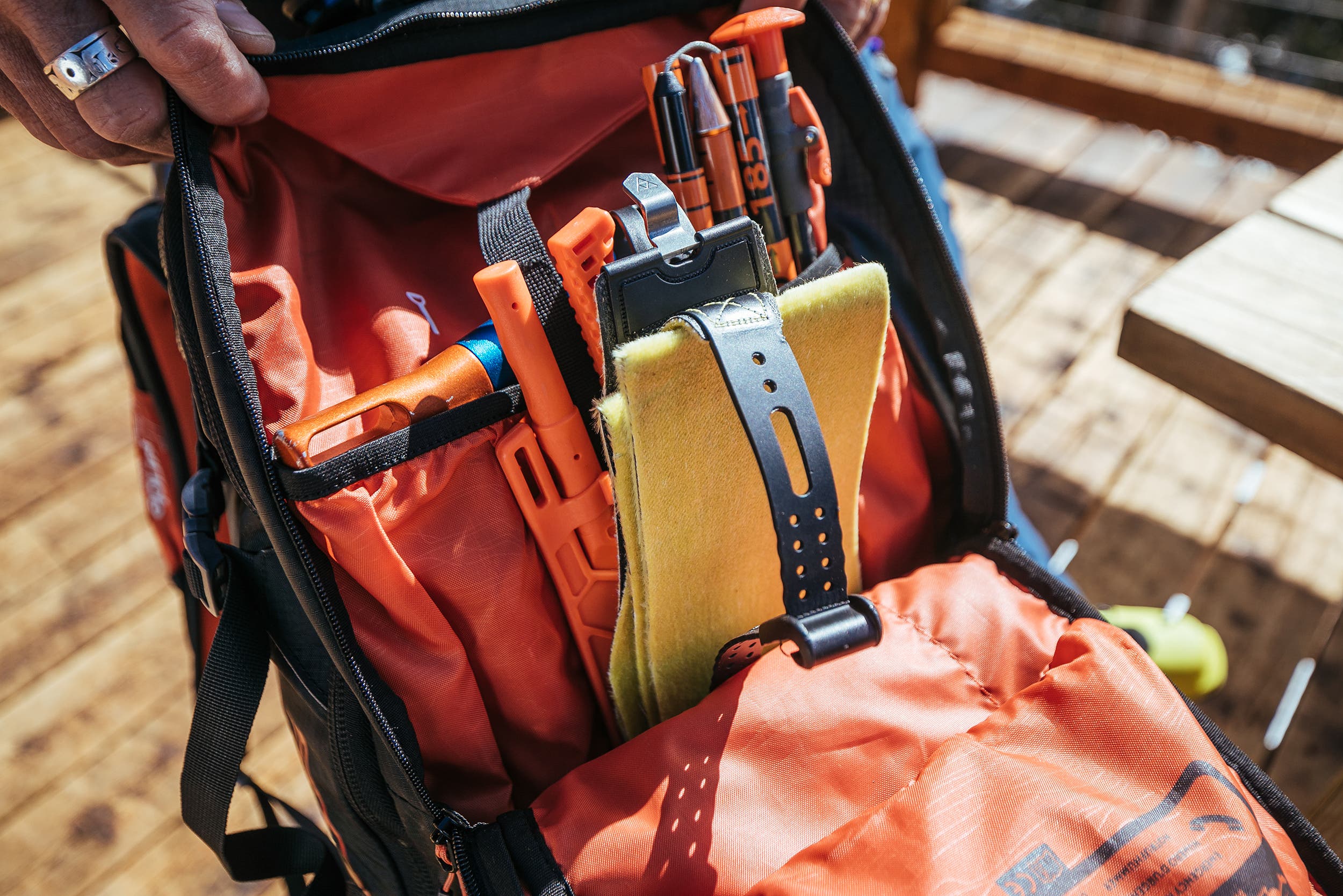 How to pack backcountry skiing pack