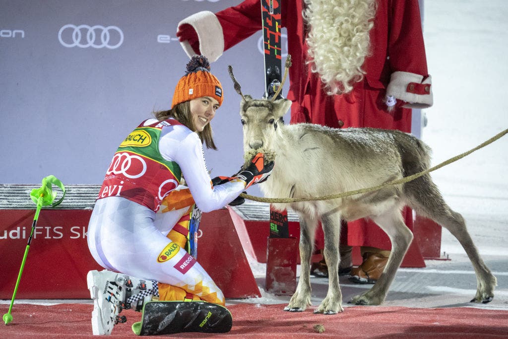 Petra Vlhova wins reindeer at Levi World Cup Slalom