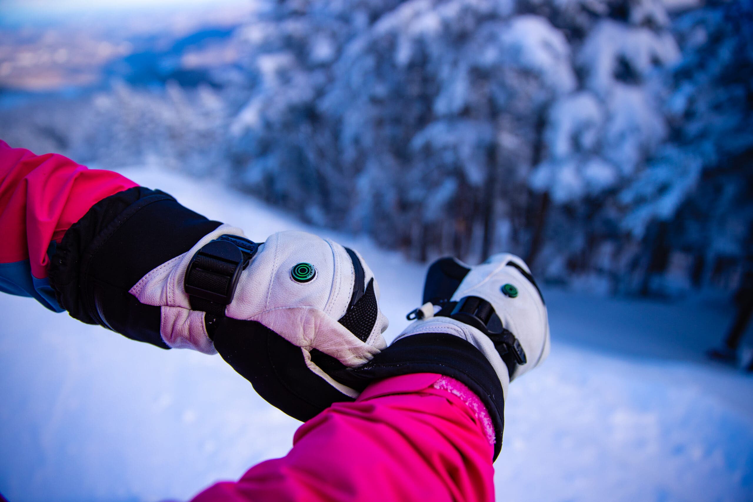 Heat Touch Glove form Seirus