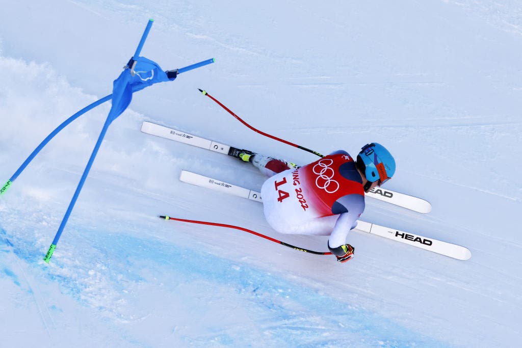 Ryan Cochran-Siegle skis the Olympic super-G