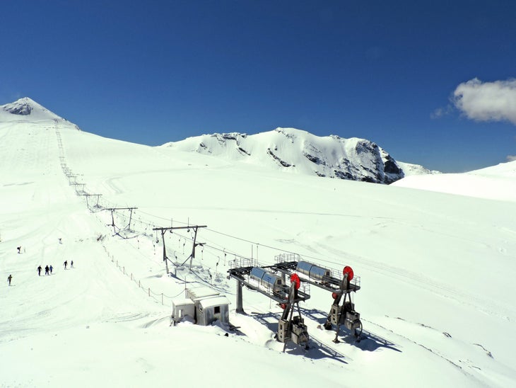 Passo Stelvio summer skiing