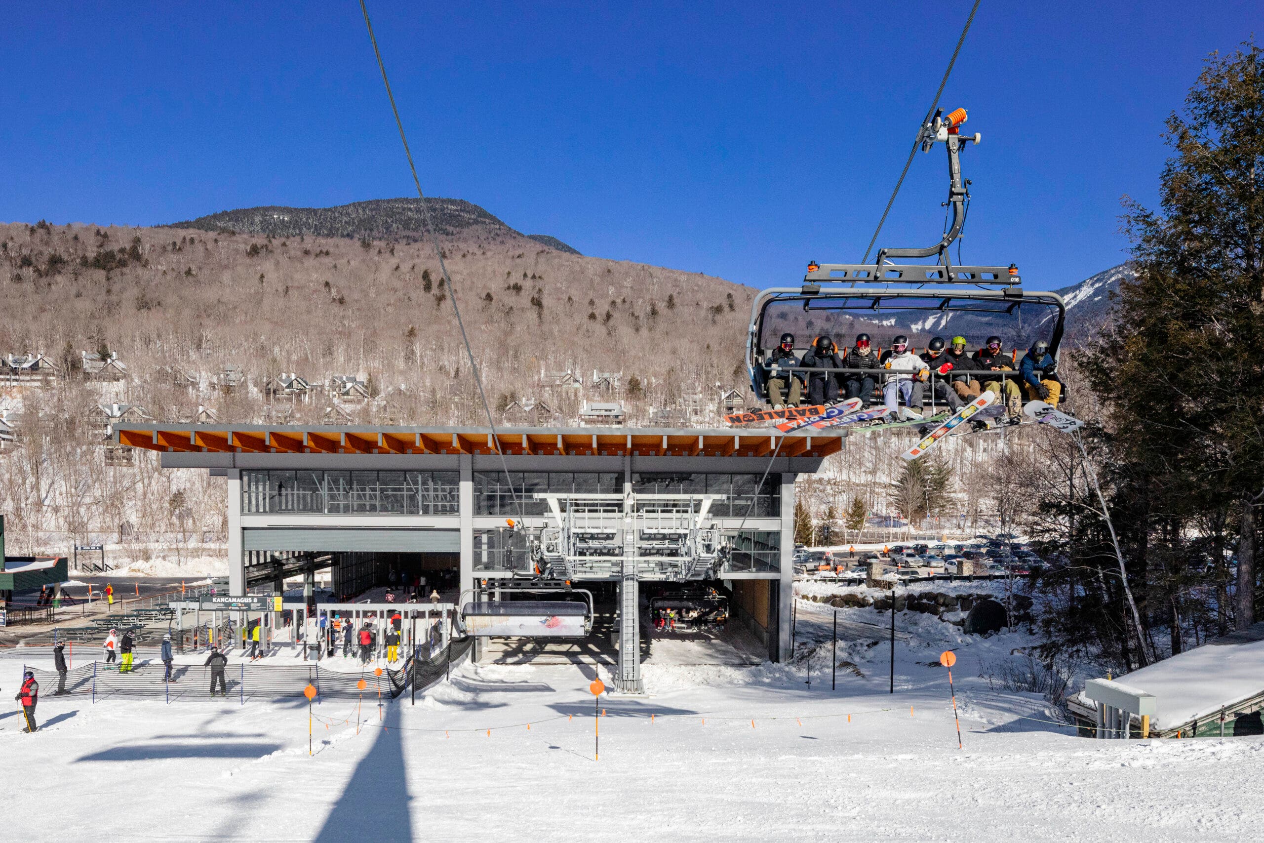 Chairlift going up at Loon Mountain