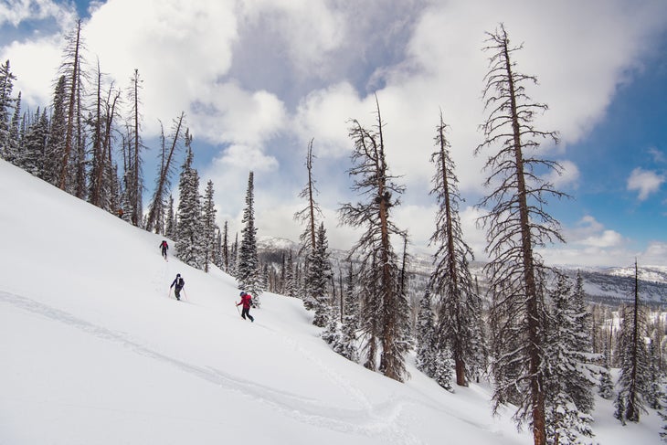 Castle Peak Yurt skiing