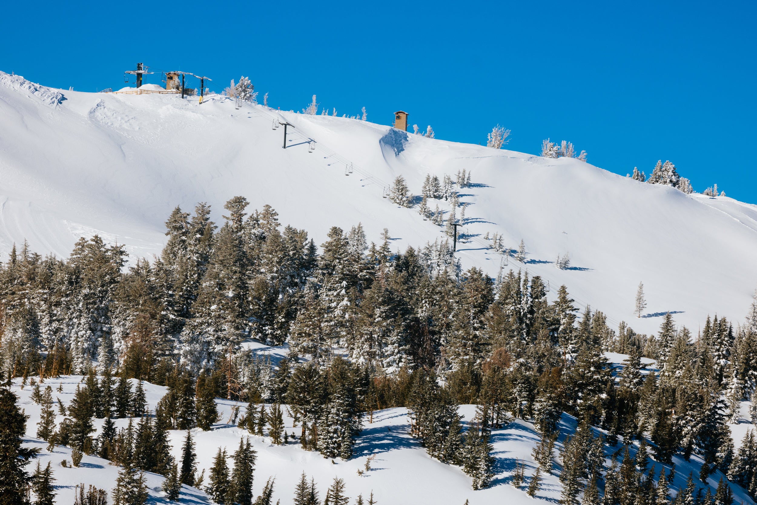 Resorts That Have Extended Their 2022-'23 Ski Season