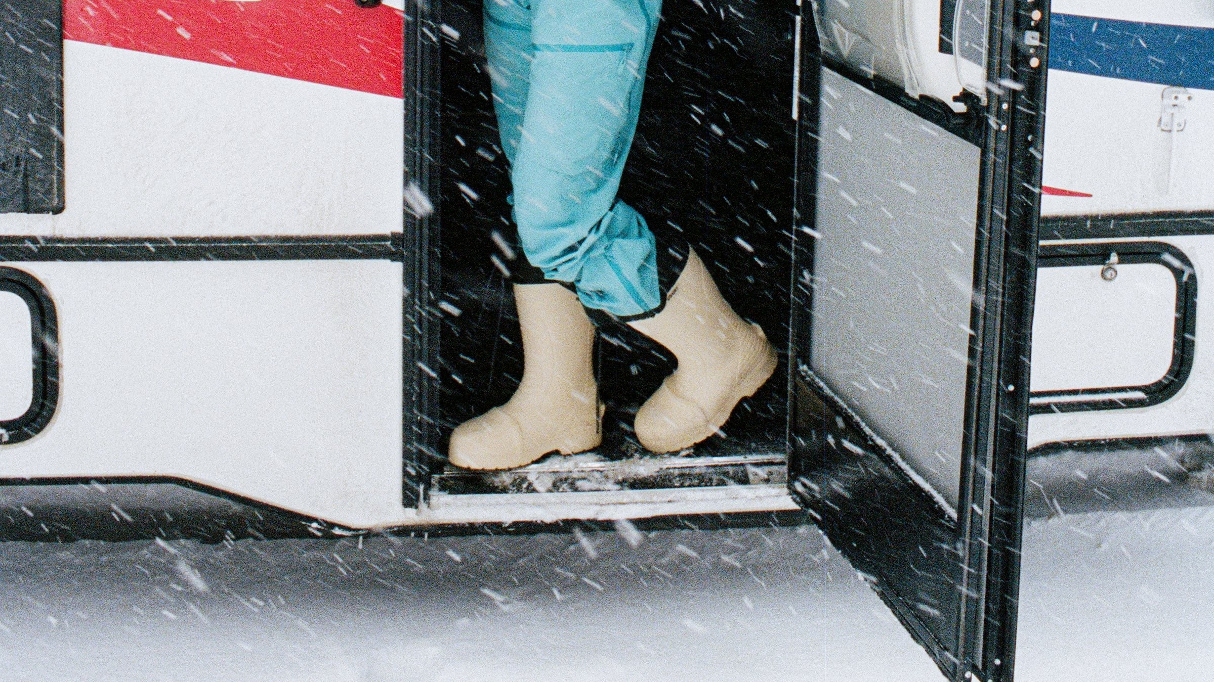 Woman wearing Fubuki Boots