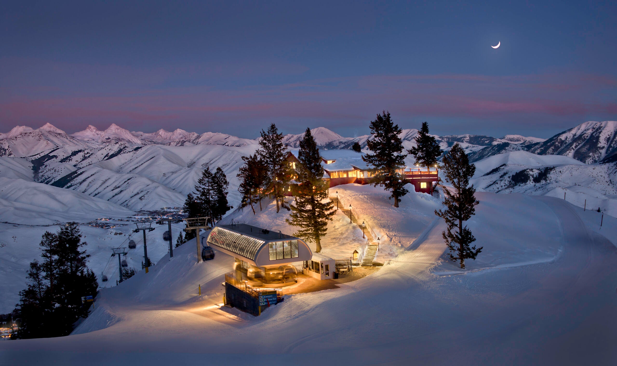 WHERE TO STAY in SUN VALLEY, IDAHO for Skiing in 2024