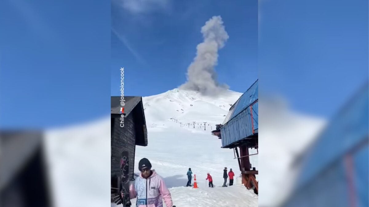 Watch Villarica Volcano Erupt Near Ski Pucón in Chile