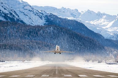 9 Travel Hacks For Flying With Your Skis This Winter