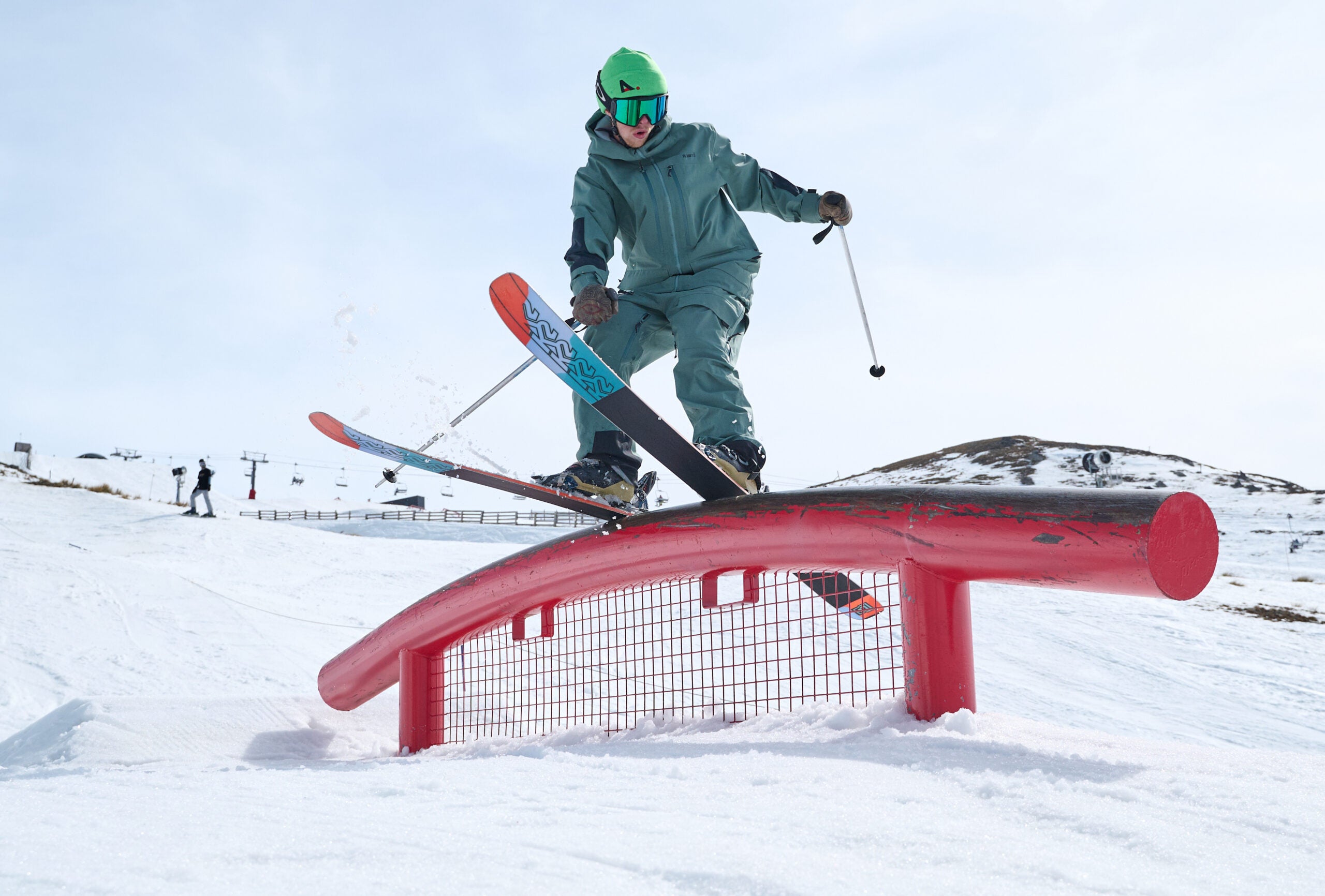All About the New and Unique Anti-Ordinary Helmet | SKI