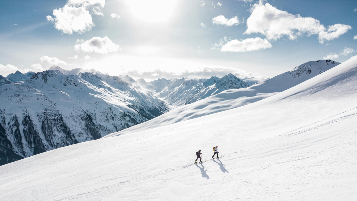 Here’s What to Look for When Buying Ski Socks