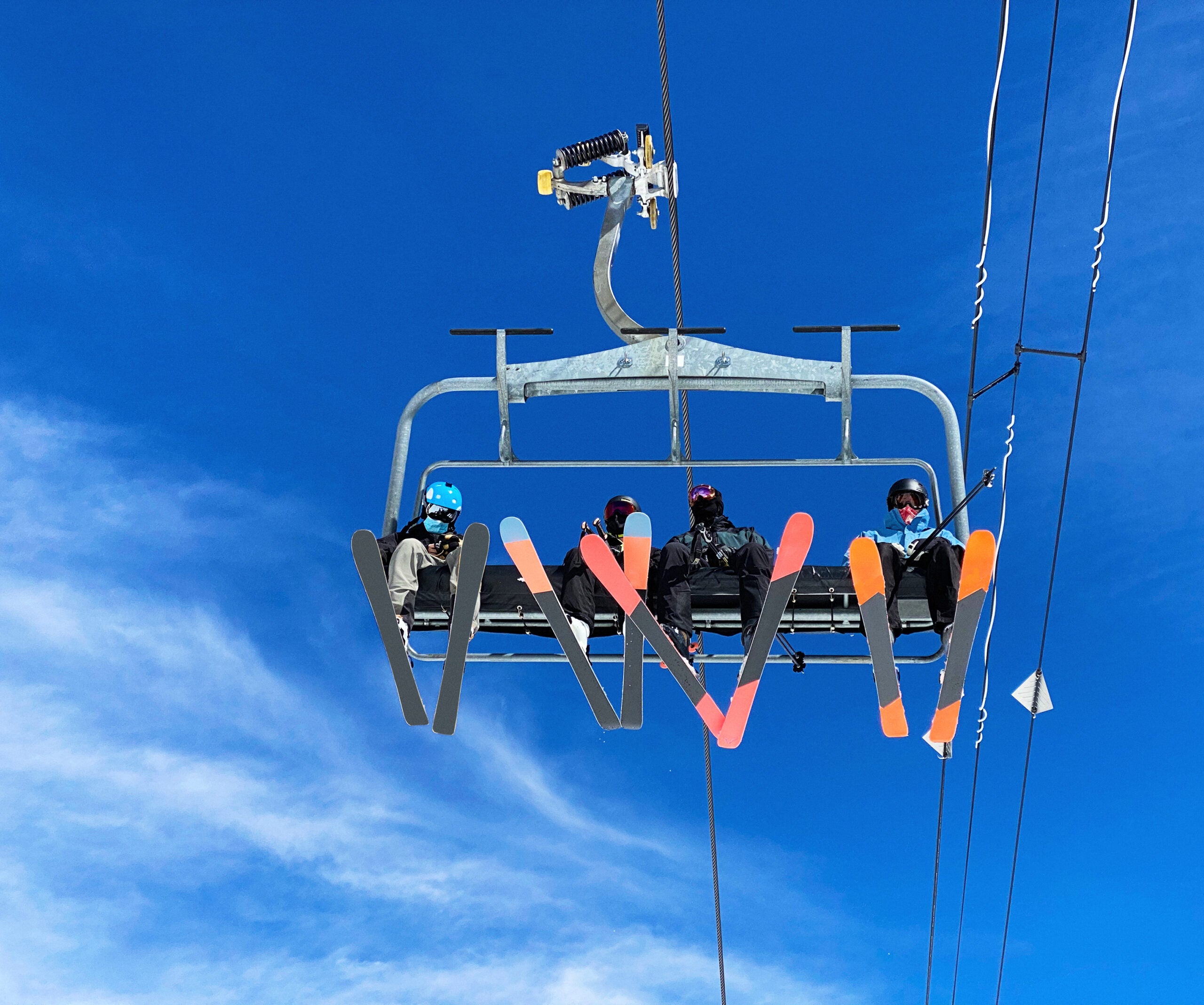 www.skimag.com