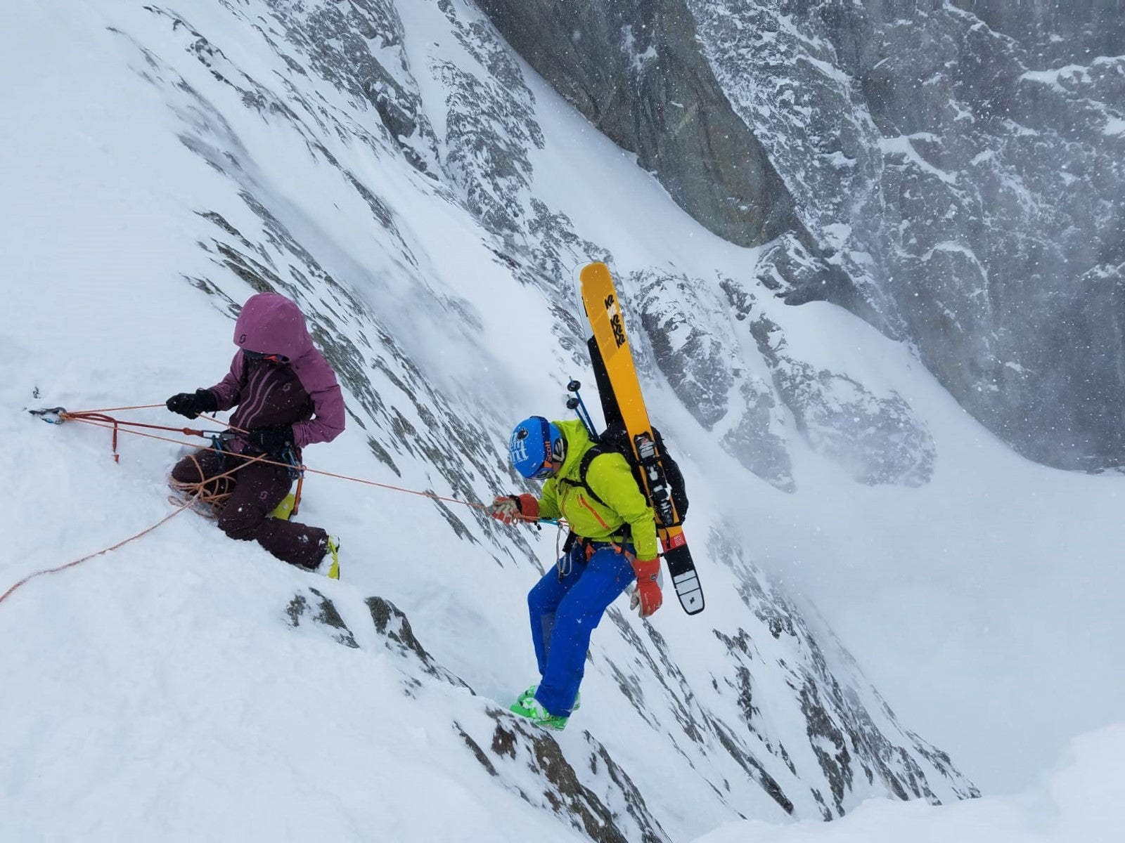 “Almost a Quarter of My Graduating Class is Dead.” What It Really Takes to Become a Mountain Guide.