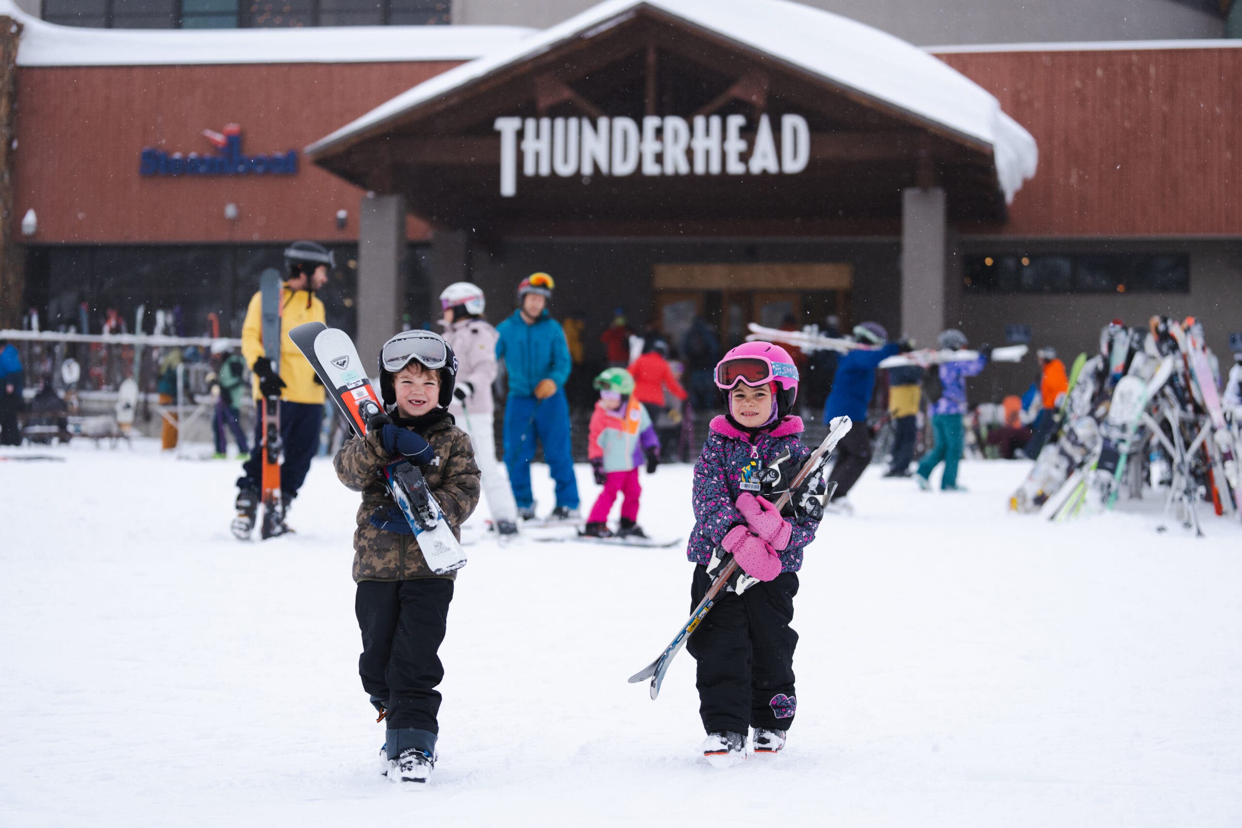 9 Resorts Where Kids 12 and Under Ski for Free